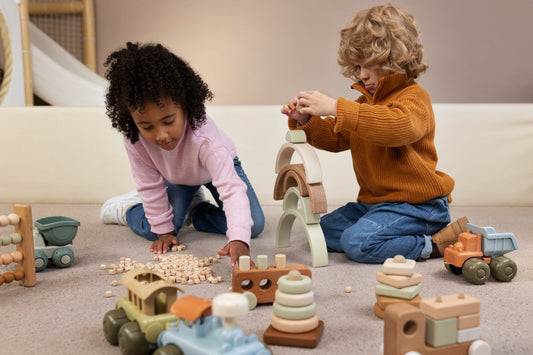 Scopri come il metodo Montessori unisce gioco e apprendimento per stimolare l’autonomia e la creatività del tuo bambino. Inizia oggi il tuo percorso!